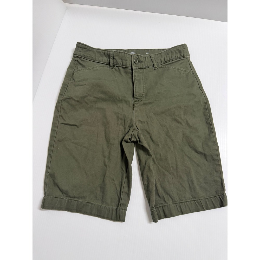 St. Johns Bay Womens Olive Green Bermuda Shorts Size 10 Mid Rise Casual Cotton